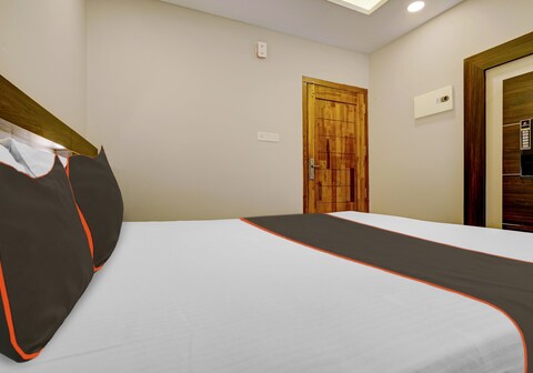 Collection O Ayesha Homes