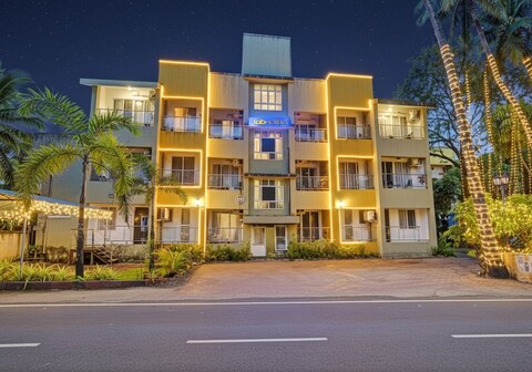 FabHotel Charvi Reemz