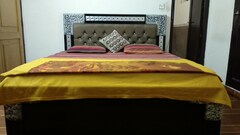 Asha Home Stay (Deluxe Room), Delhi Asha Home Stay (Deluxe Room), Delhi