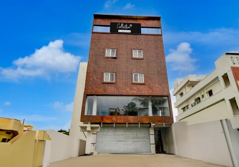 Super Collection O Bongloor Bus Terminal Hyderabad Formerly Nallavolu VMR
