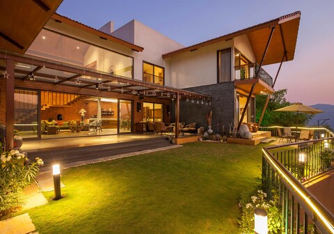 Villa Soul Tree 50 | Pool & Kitchen