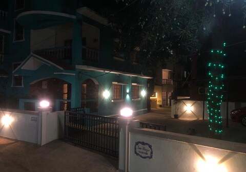 Sun Blazer Holiday Home