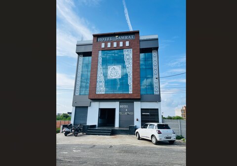 Hotel Samrat Bhilwara
