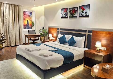 Winngs Studio Suite - Satya Element One, Gurgaon