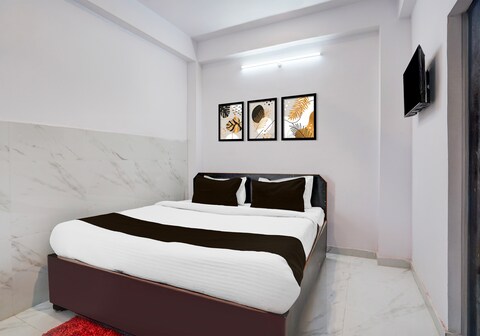 Hotel O Diamond Tree