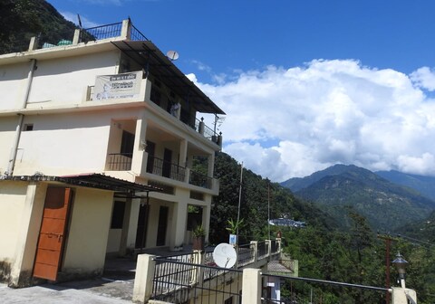 New Shiv Palace by StayApart