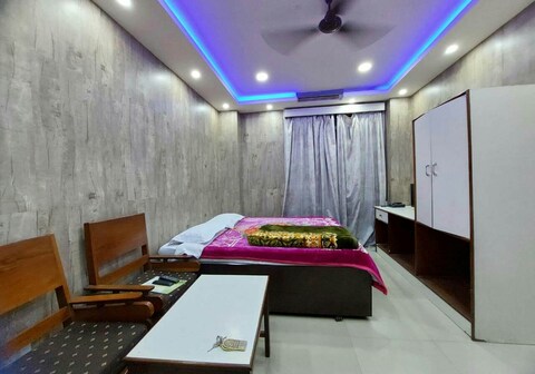 NEW HOTEL ANAND CONTINENTAL