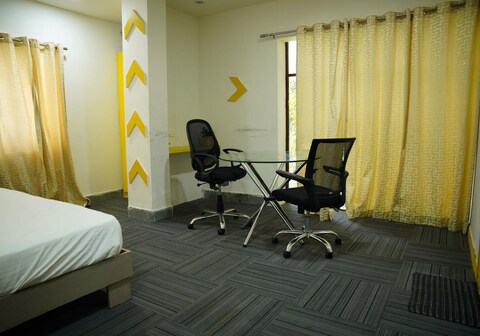 Hotel Luxury Stay Inn