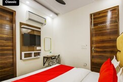 S R S Residency, Delhi S R S Residency, Delhi