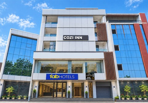 FabHotel Cozi Inn