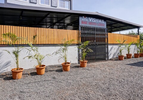 Collection O Vishwa Bar Resto Lodge