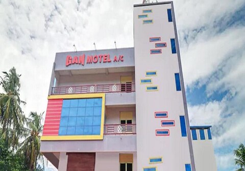 GAN MOTEL
