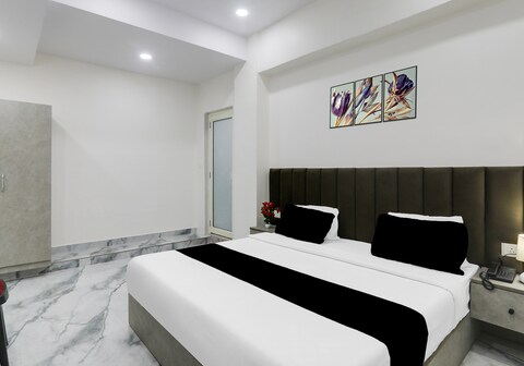 Super Collection O Quila Road Formerly JR Inn