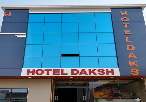 Hotel Daksh