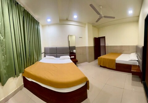 Krushna Lodging