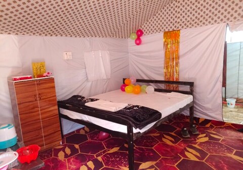 Redgotrip Kumbh Cottage