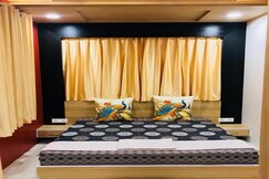 Golden penthouse with Bath Tub & private rooftop, Jaipur Golden penthouse with Bath Tub & private rooftop, Jaipur