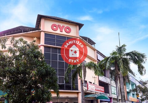 Super OYO 828 Comfort Hotel Shah Alam