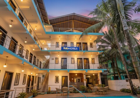 FabHotel Luminous Beach Resort - Nr. Morjim Beach