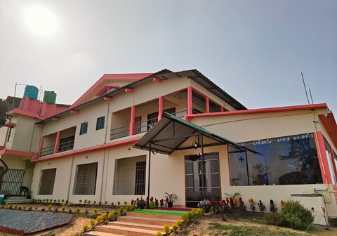Saanvi Royal Club Resort and Restaurant