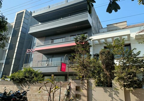 Loop Hostels Baani Square - Gurugram