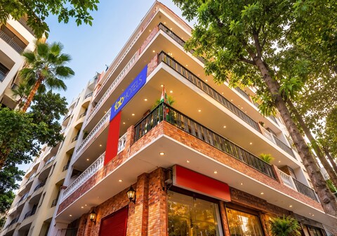 FabHotel Mohan Villa