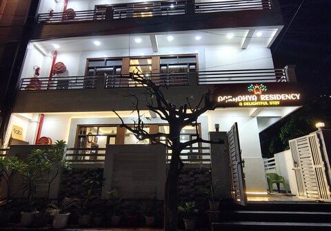 Hotel Aaradhya Residency