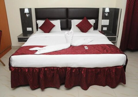 Hotel Vihas Inn Tirupati- Near Alipiri