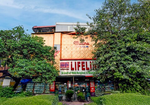 Brill Marina 10 mins from Sealdah Station