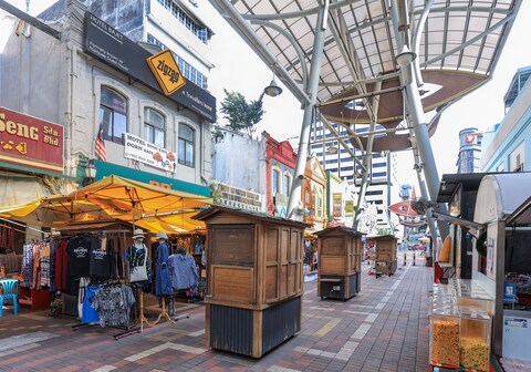 SPOT ON 90236 Zigzag Travellers Home