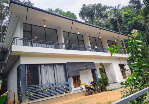 Gm square homestays