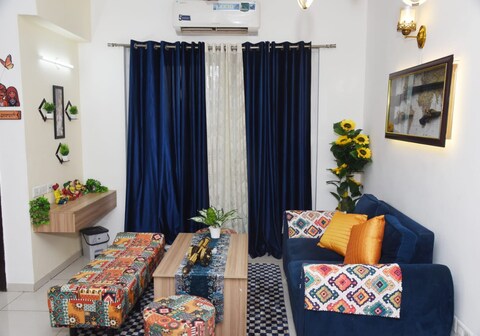 Zoom Stay Sector 168 Noida 1BHK