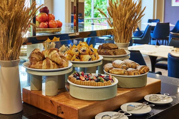 Hyatt Hotel Canberra - a Park Hyatt