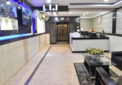 Mayur Hotel