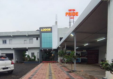 Hotel Pride Inn