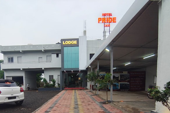Hotel Pride Inn