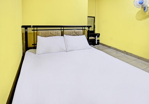 Hotel O Kos Agi Mataram Near Masjid Hissoh Al-Faham