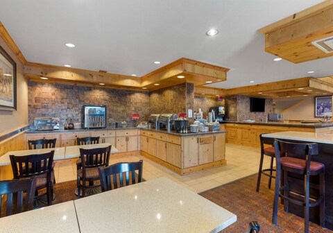 Best Western Plus Olympic Inn