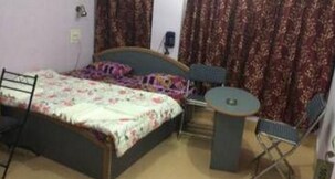 Hotel Noor Palace, Srinagar Hotel Noor Palace, Srinagar