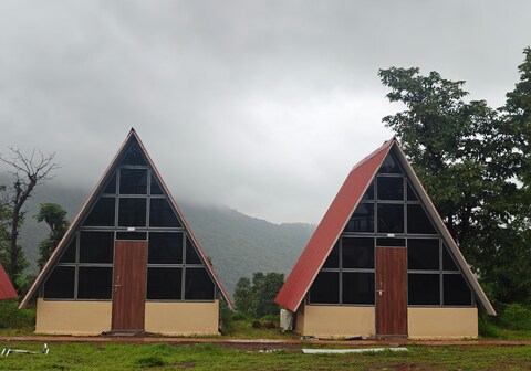 Huts And Hunters Resort Saputara