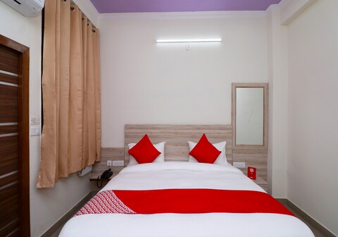 Collection O Old Gurgaon