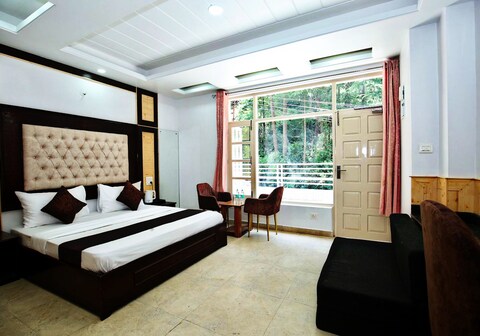 Decent Stay Rooms and Apartment