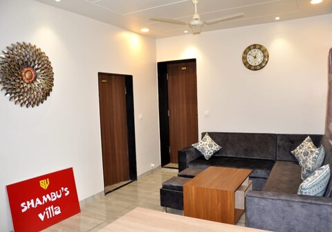 Shambu's Villa MountAbu