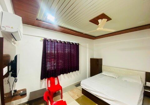 OYO 821185 Hotel O Aachal Hotel & Lodging