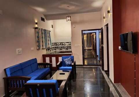 Delight Inn Rifle Range | Rooms & Caretaker