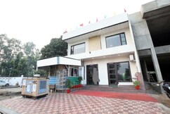 HOTEL SATKAR, Chandigarh HOTEL SATKAR, Chandigarh