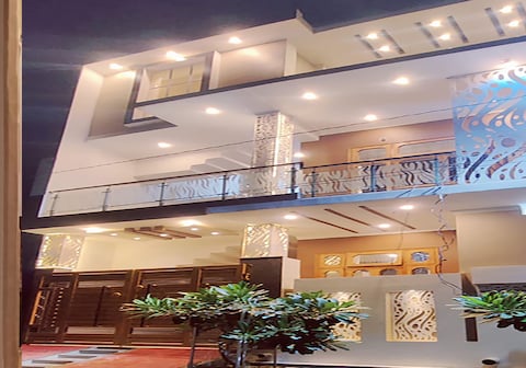 Blessing's home| Entire 5 bedroom Luxury Villa