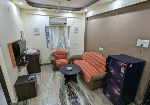 2BHK PR Apt Ideal for Long Stays connecting South Kolkata