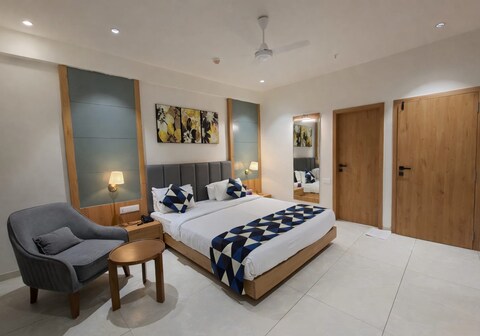 Hotel Premji,Near Railway Station Dwarka