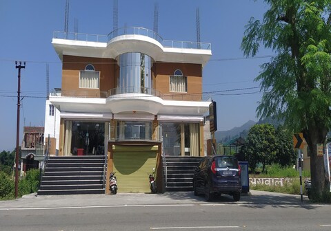 Hotel Grand Heritage Inn